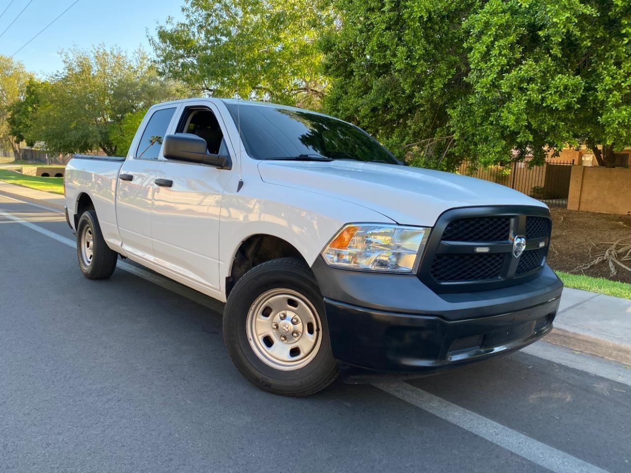 RAM 1500 Classic Tradesman Quad Cab 4WD 2022