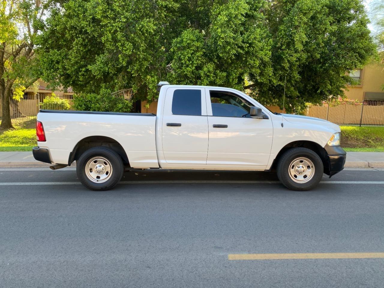 RAM 1500 Classic Tradesman Quad Cab 4WD 2022