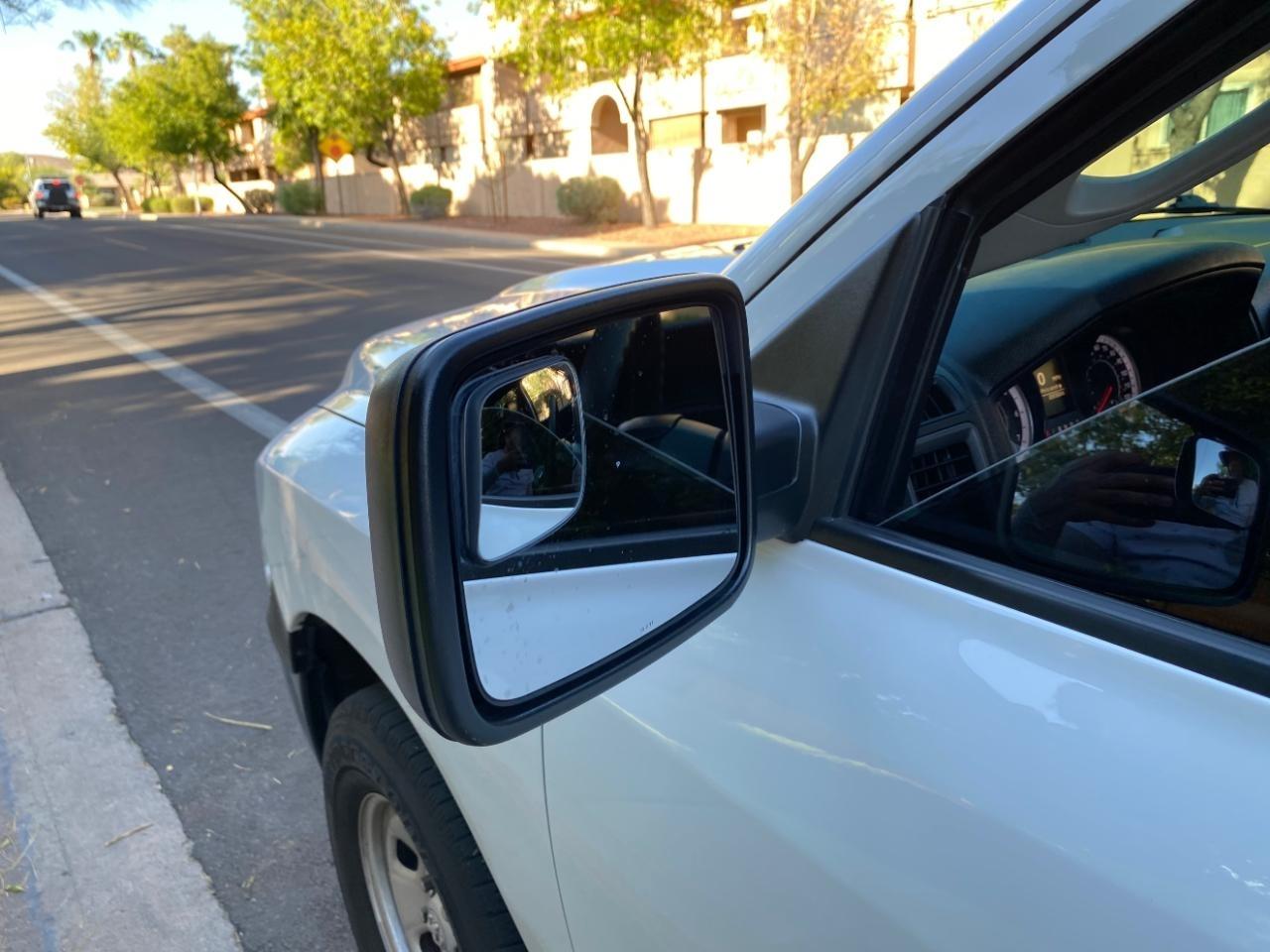RAM 1500 Classic Tradesman Quad Cab 4WD 2022