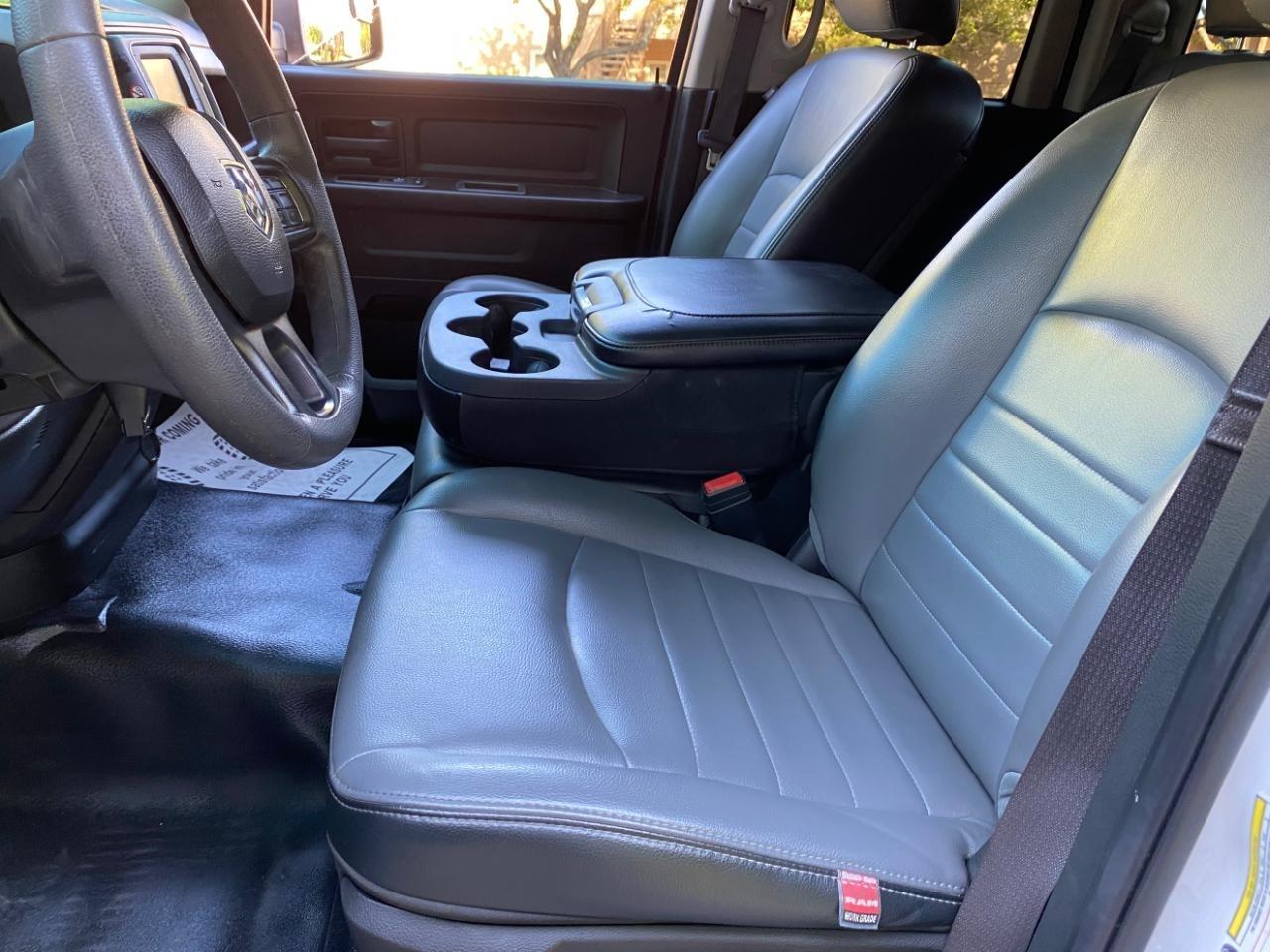 RAM 1500 Classic Tradesman Quad Cab 4WD 2022