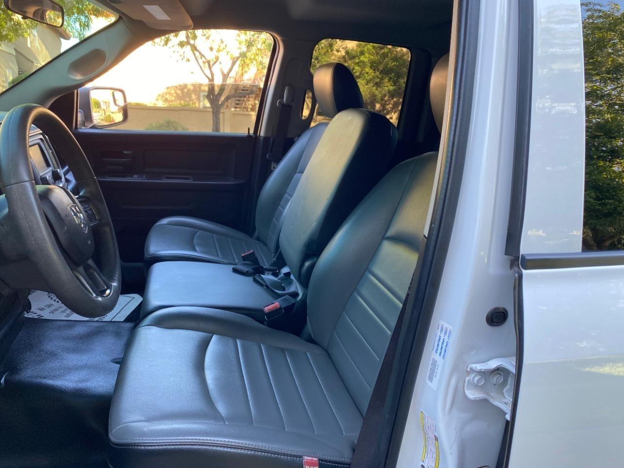 RAM 1500 Classic Tradesman Quad Cab 4WD 2022