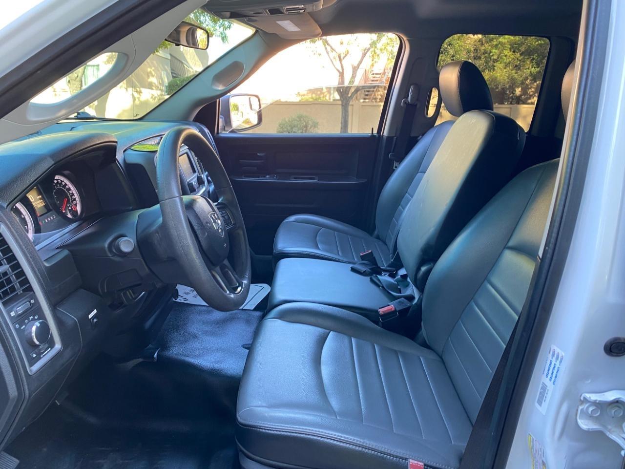 RAM 1500 Classic Tradesman Quad Cab 4WD 2022