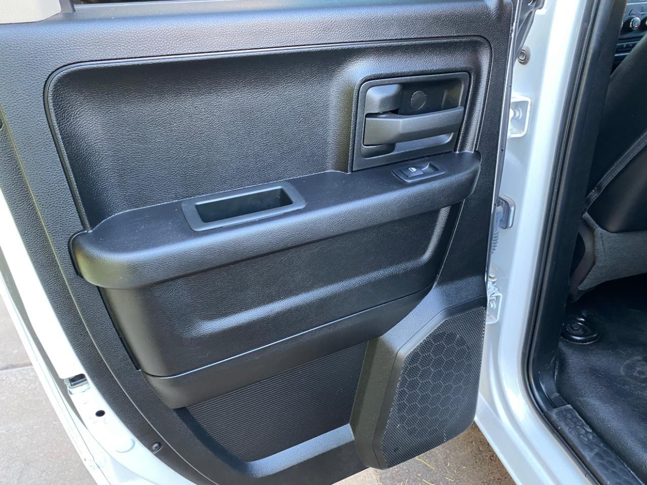 RAM 1500 Classic Tradesman Quad Cab 4WD 2022