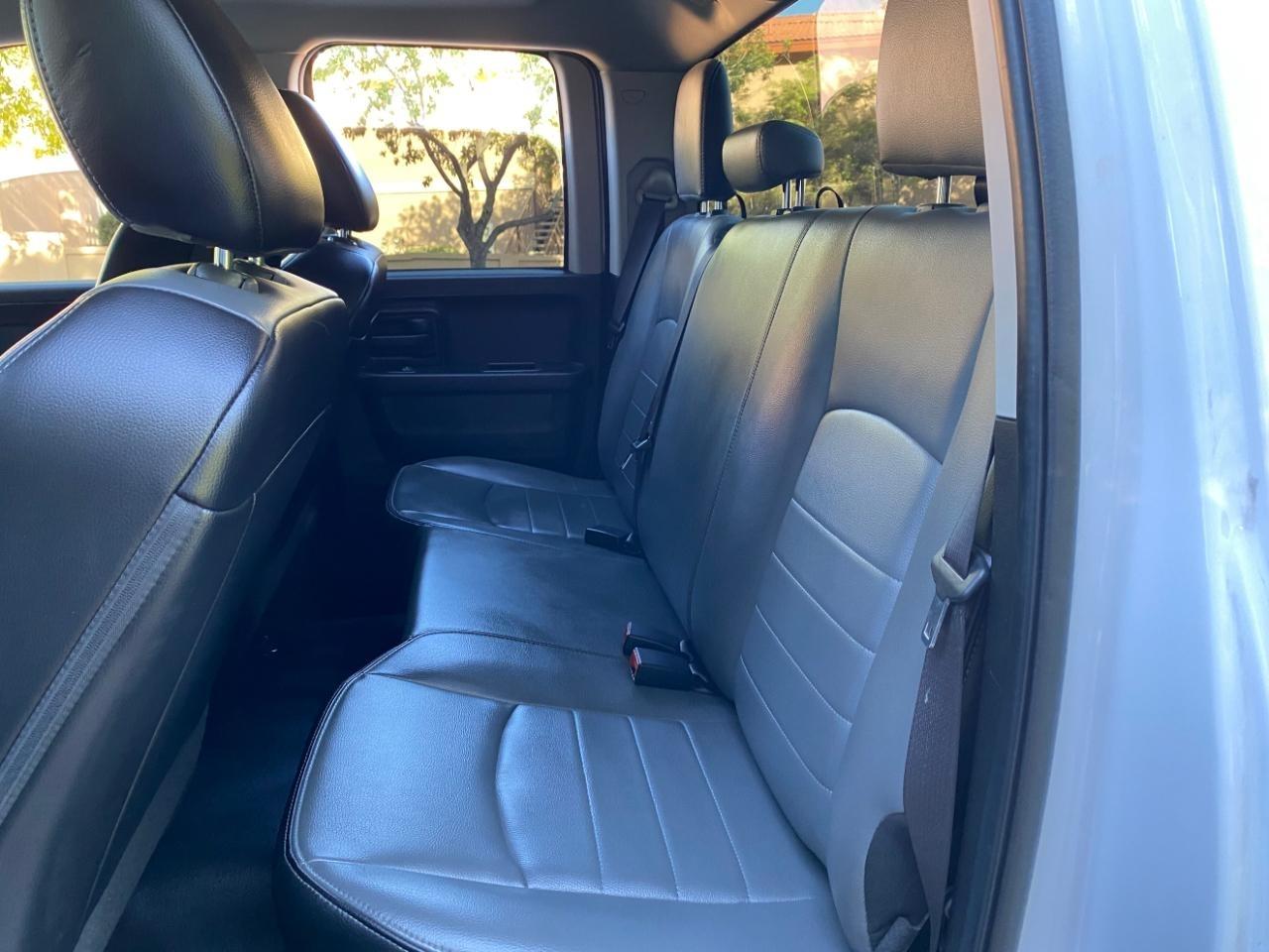 RAM 1500 Classic Tradesman Quad Cab 4WD 2022