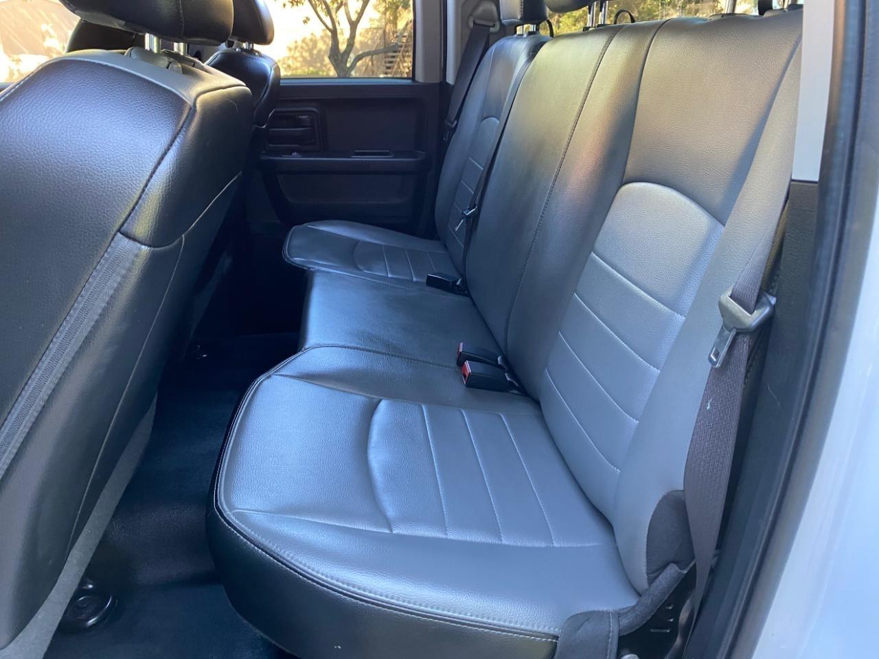 RAM 1500 Classic Tradesman Quad Cab 4WD 2022
