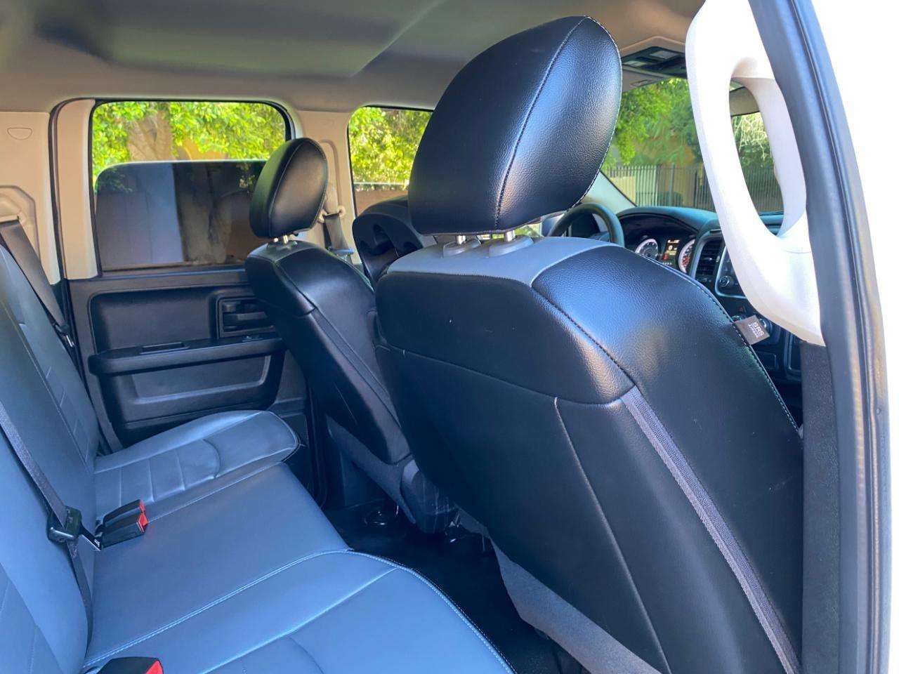 RAM 1500 Classic Tradesman Quad Cab 4WD 2022