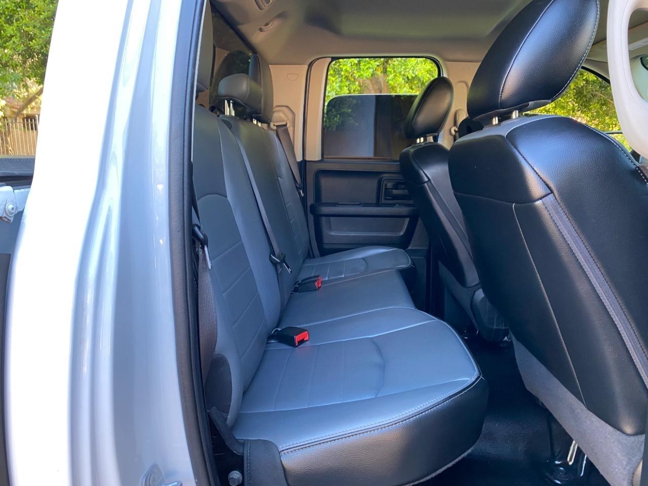 RAM 1500 Classic Tradesman Quad Cab 4WD 2022