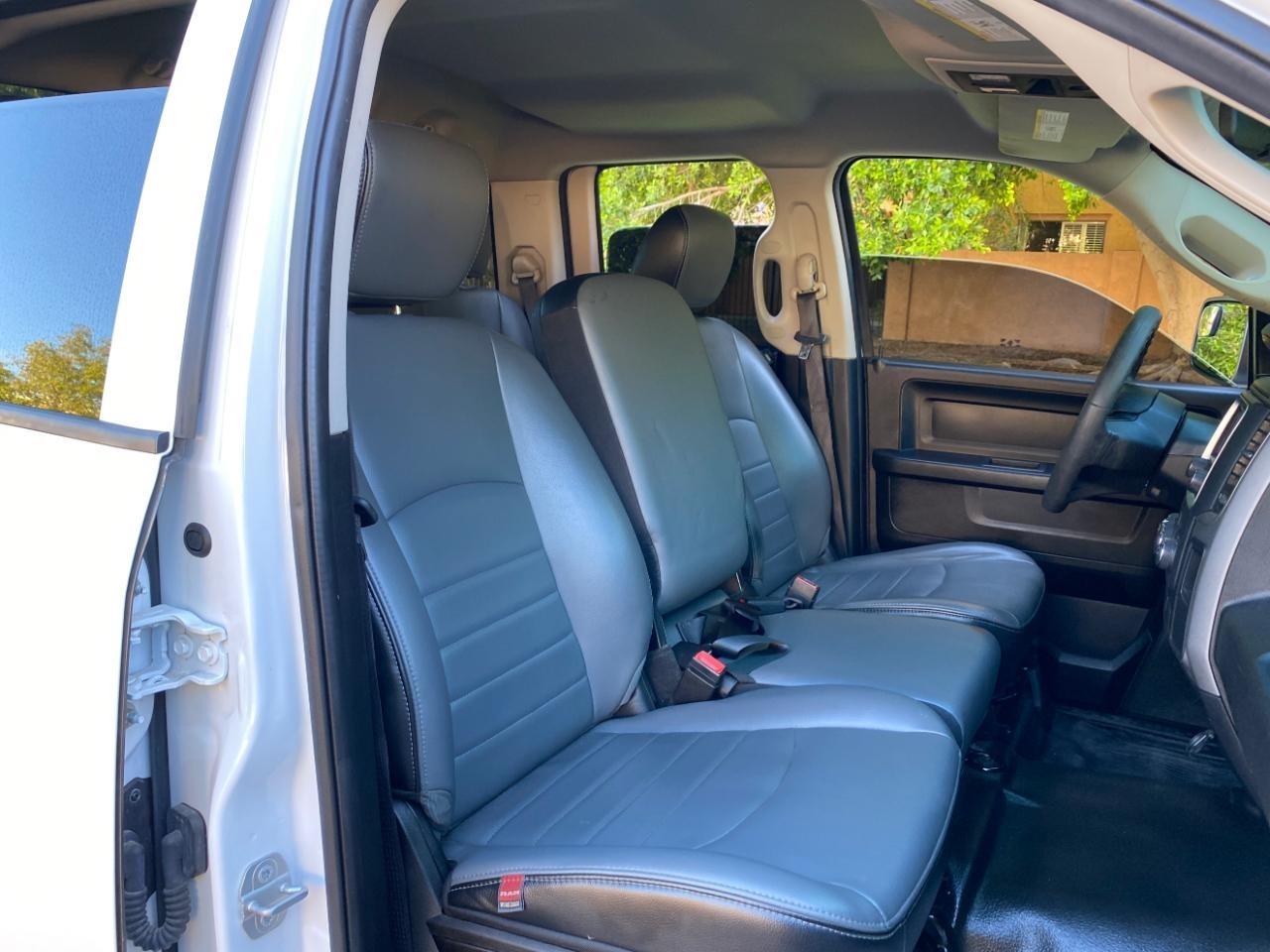 RAM 1500 Classic Tradesman Quad Cab 4WD 2022