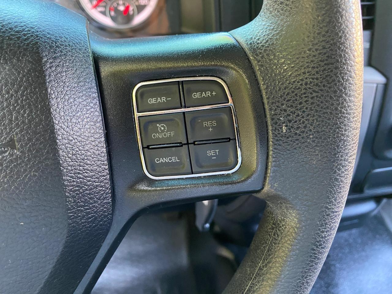 RAM 1500 Classic Tradesman Quad Cab 4WD 2022