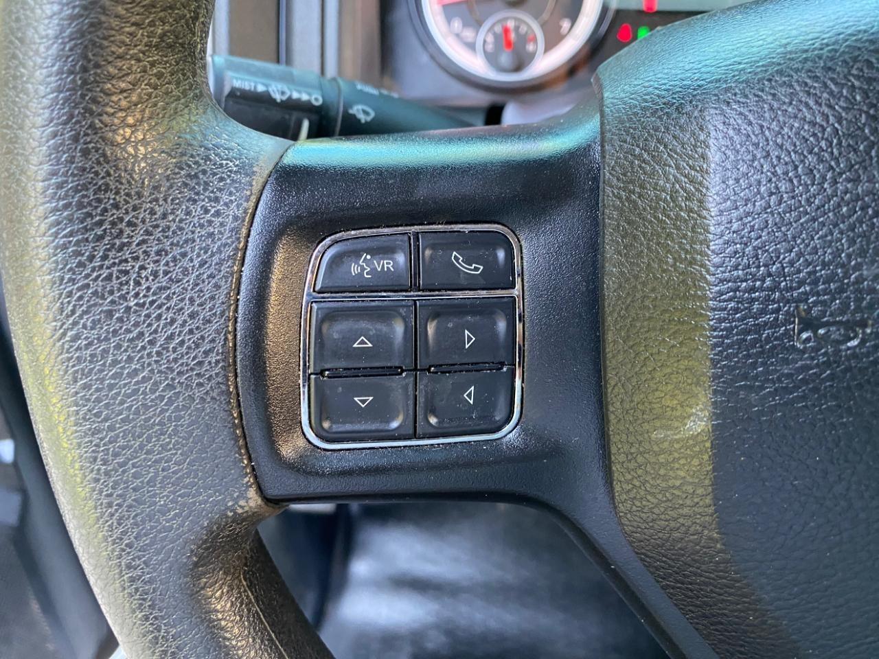 RAM 1500 Classic Tradesman Quad Cab 4WD 2022