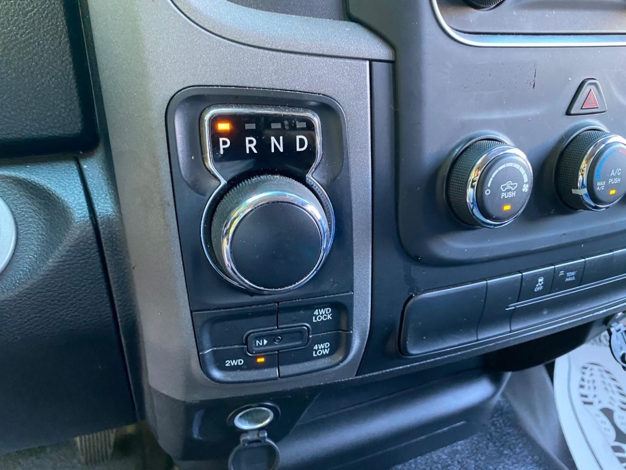 RAM 1500 Classic Tradesman Quad Cab 4WD 2022