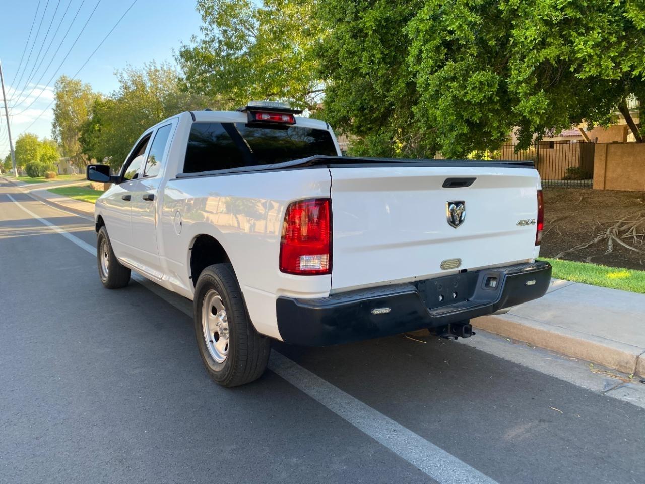 RAM 1500 Classic Tradesman Quad Cab 4WD 2022