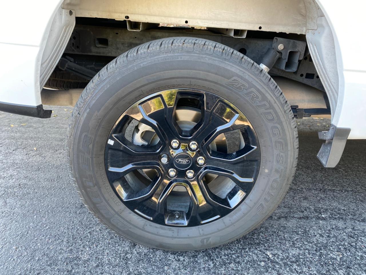 Ford F-150 XLT SuperCrew 5.5-ft. Bed 4WD 2023