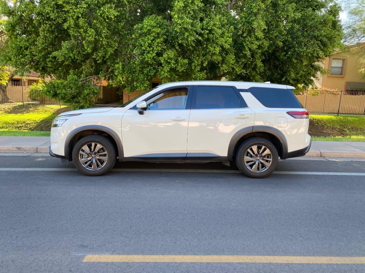 Nissan Pathfinder S 2022