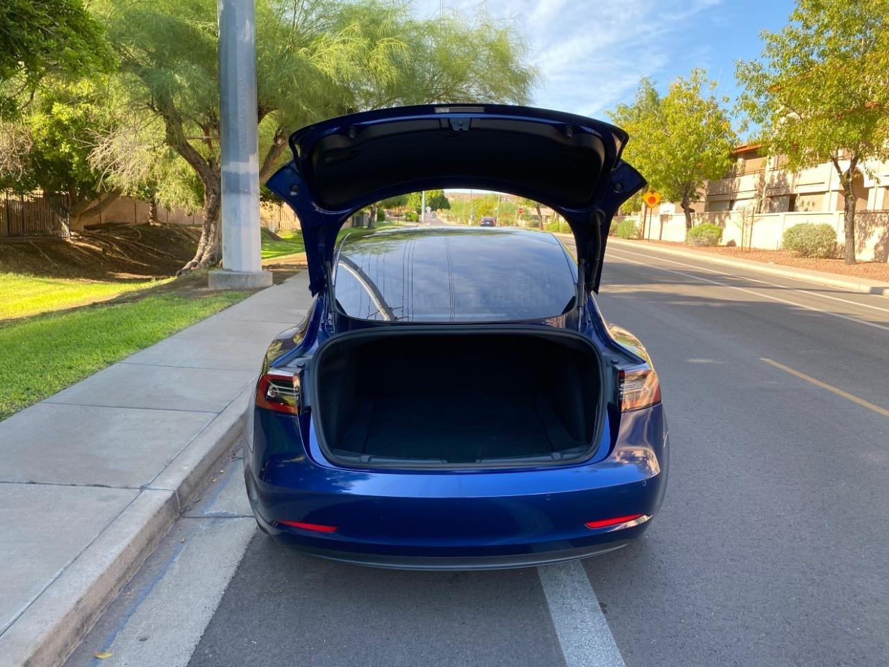 Tesla Model 3 Standard Range Plus 2020