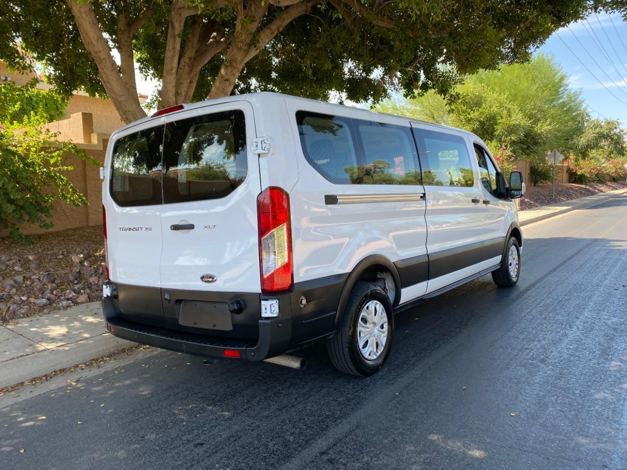 Ford Transit 350 Wagon Low Roof XLT w/Sliding Pass. 148-in. WB 2024