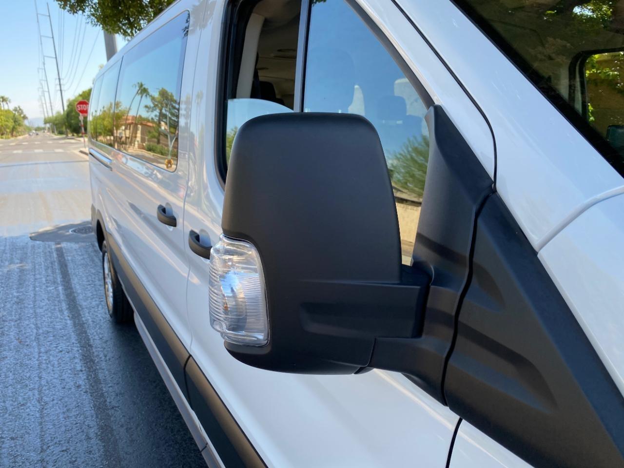 Ford Transit 350 Wagon Low Roof XLT w/Sliding Pass. 148-in. WB 2024