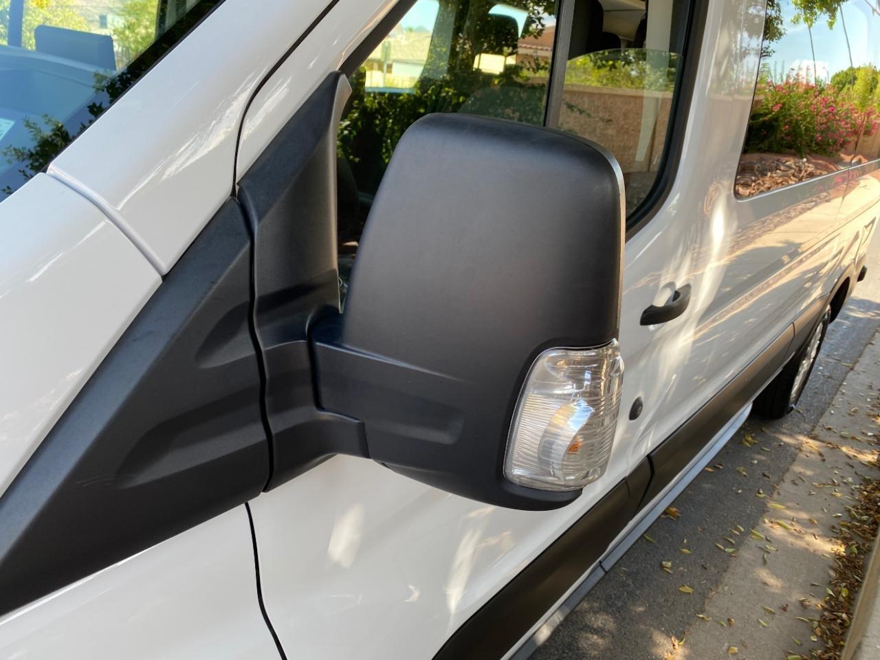 Ford Transit 350 Wagon Low Roof XLT w/Sliding Pass. 148-in. WB 2024