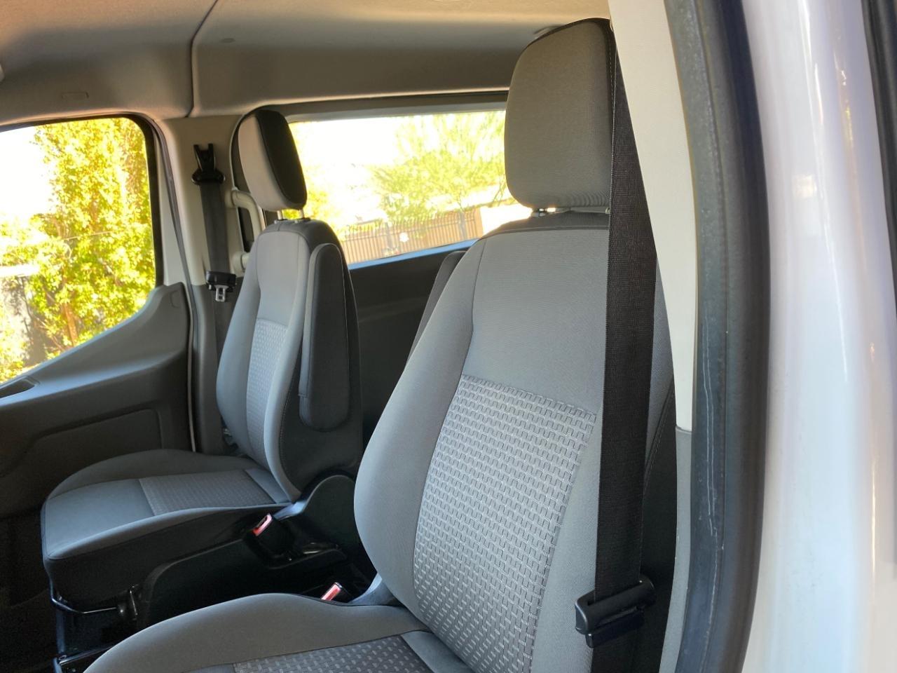 Ford Transit 350 Wagon Low Roof XLT w/Sliding Pass. 148-in. WB 2024