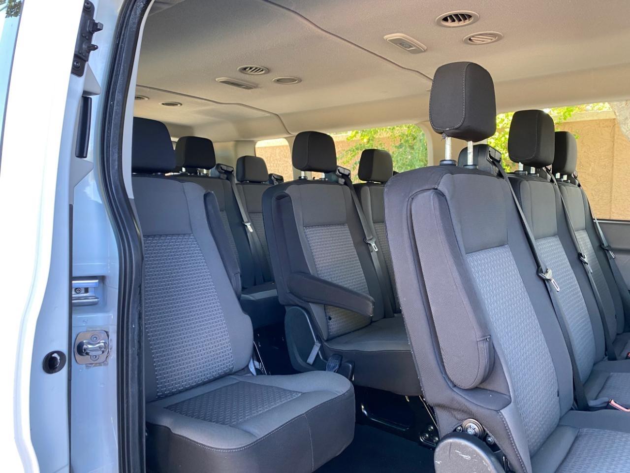 Ford Transit 350 Wagon Low Roof XLT w/Sliding Pass. 148-in. WB 2024