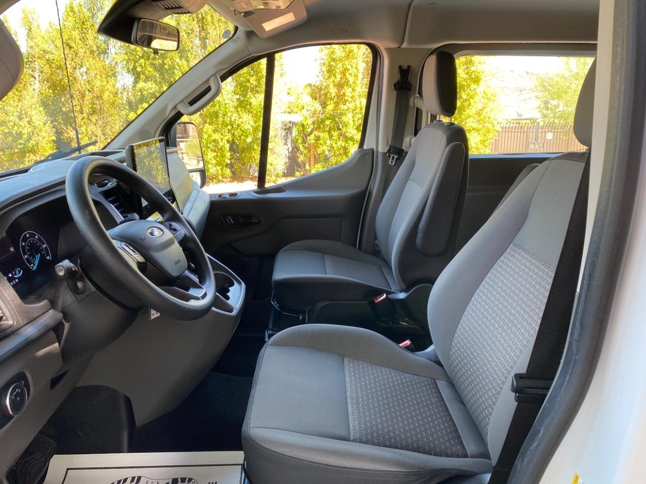 Ford Transit 350 Wagon Low Roof XLT w/Sliding Pass. 148-in. WB 2024