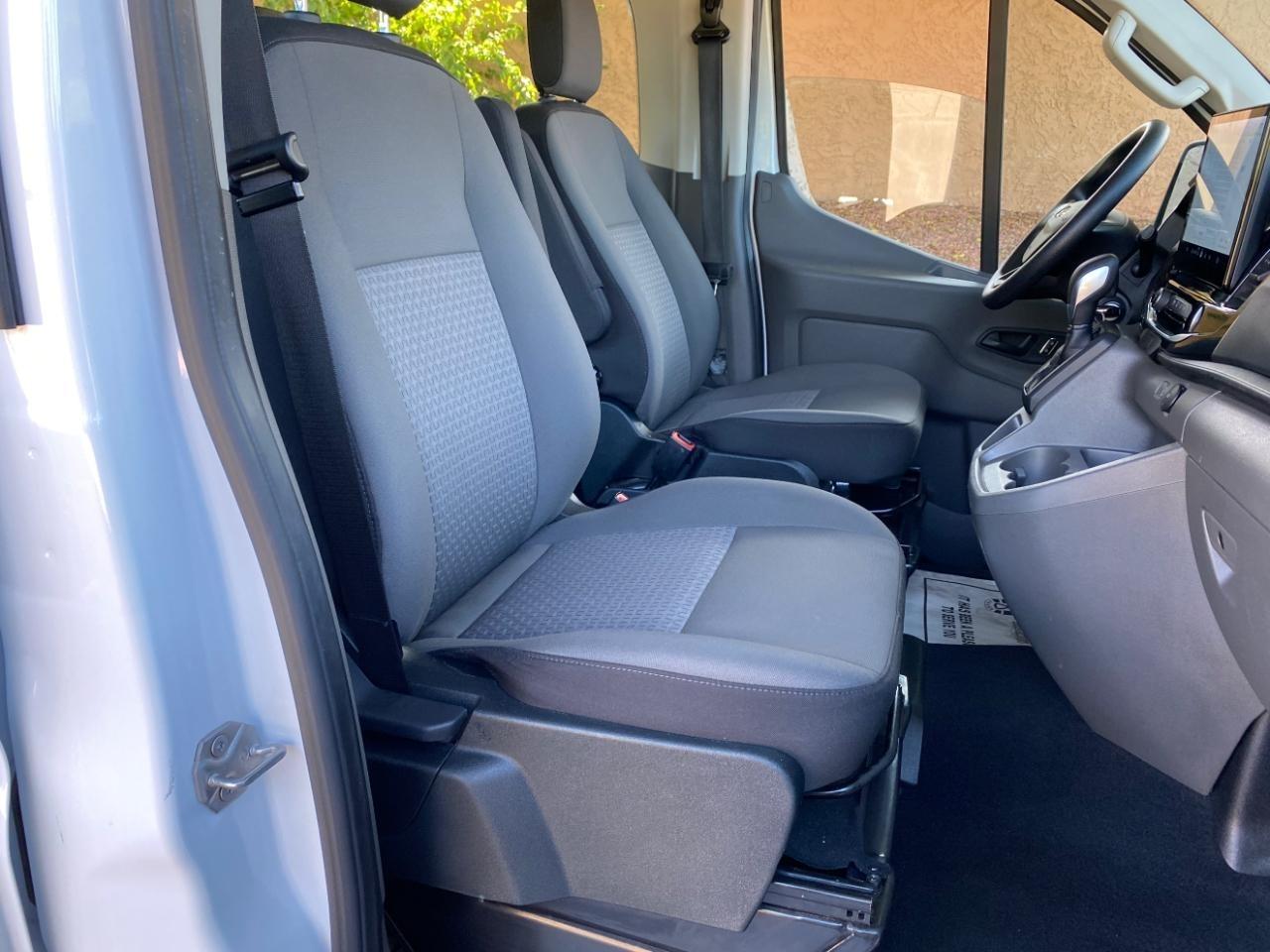Ford Transit 350 Wagon Low Roof XLT w/Sliding Pass. 148-in. WB 2024