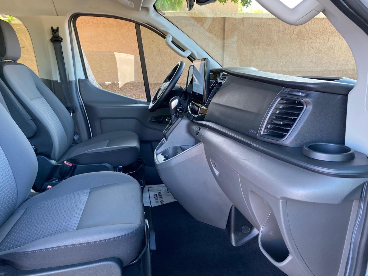 Ford Transit 350 Wagon Low Roof XLT w/Sliding Pass. 148-in. WB 2024