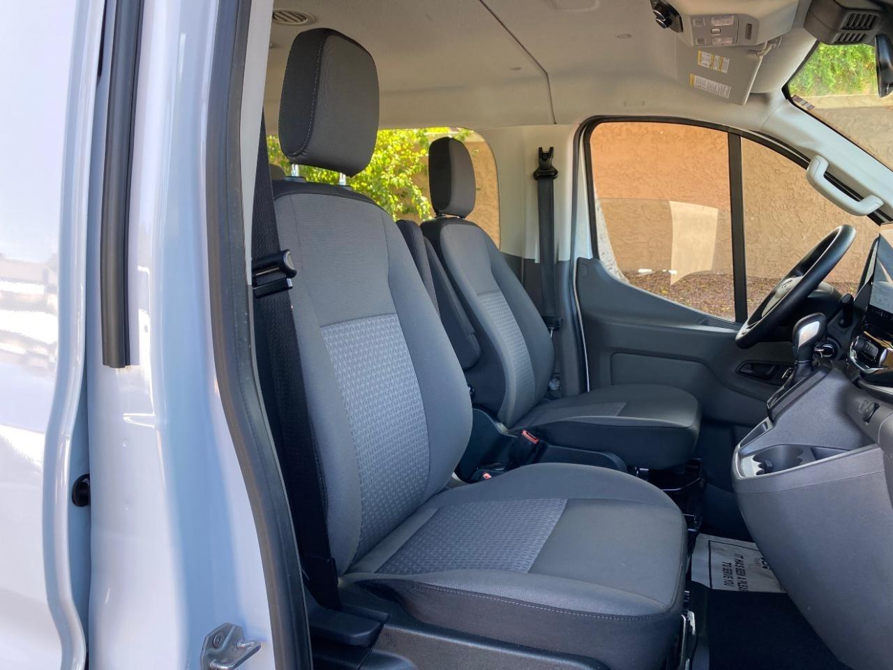 Ford Transit 350 Wagon Low Roof XLT w/Sliding Pass. 148-in. WB 2024
