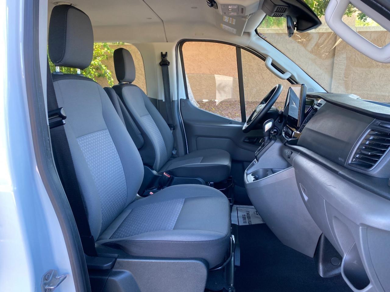 Ford Transit 350 Wagon Low Roof XLT w/Sliding Pass. 148-in. WB 2024