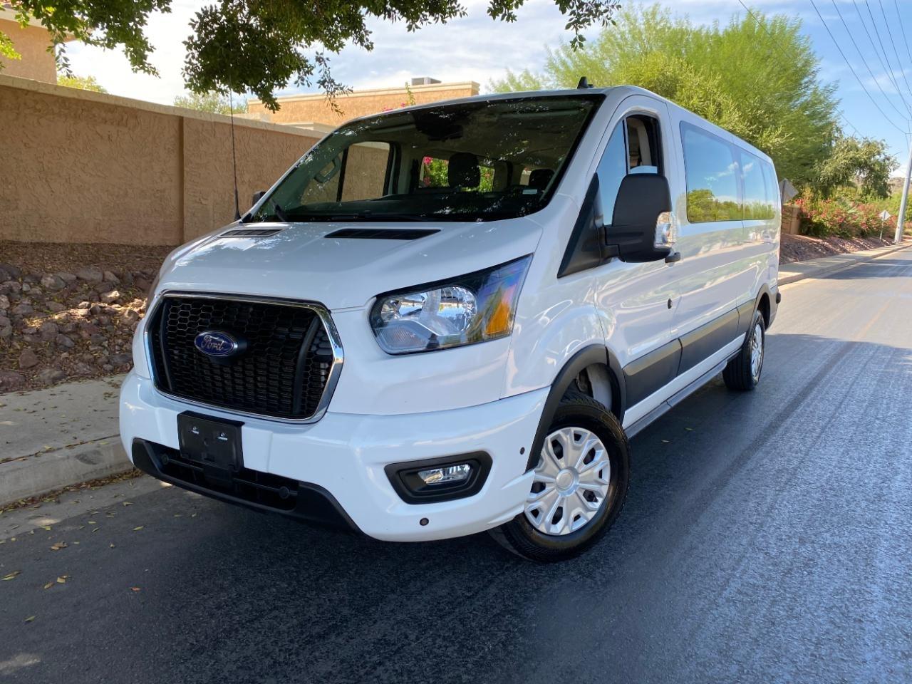 Ford Transit 350 Wagon Low Roof XLT w/Sliding Pass. 148-in. WB 2024