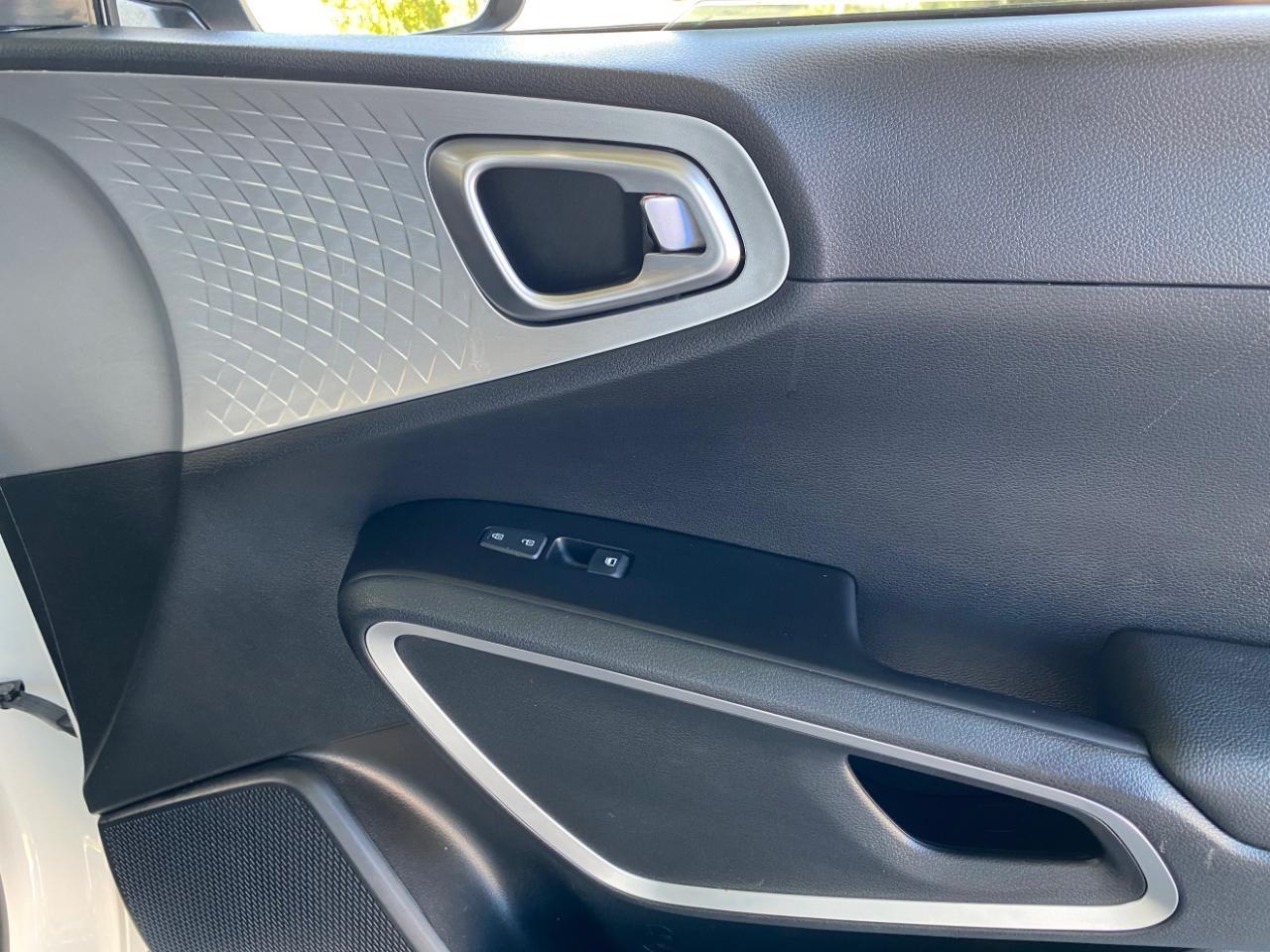 Kia Soul LX 2025