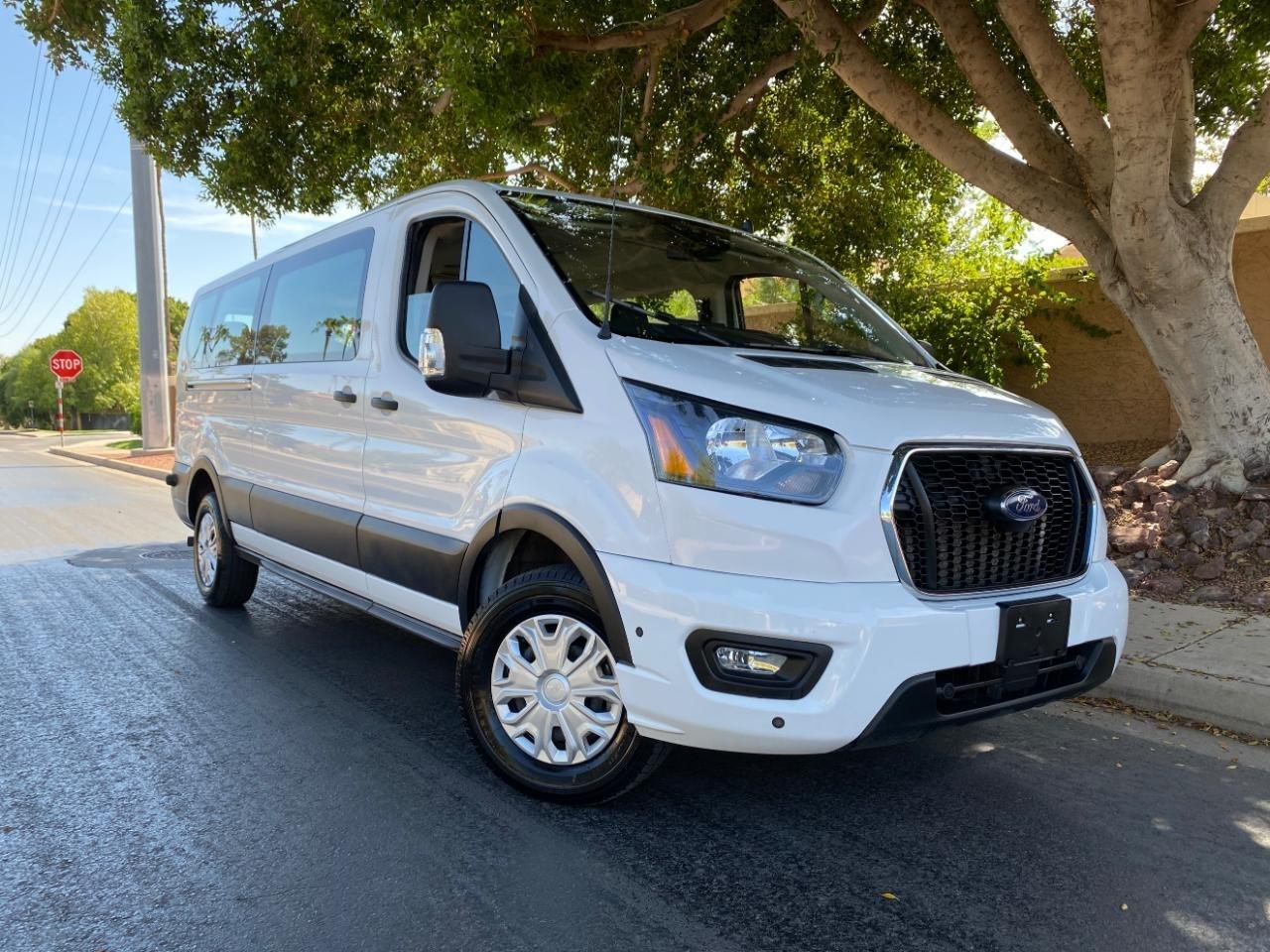 Ford Transit 350 Wagon Low Roof XLT w/Sliding Pass. 148-in. WB 2024