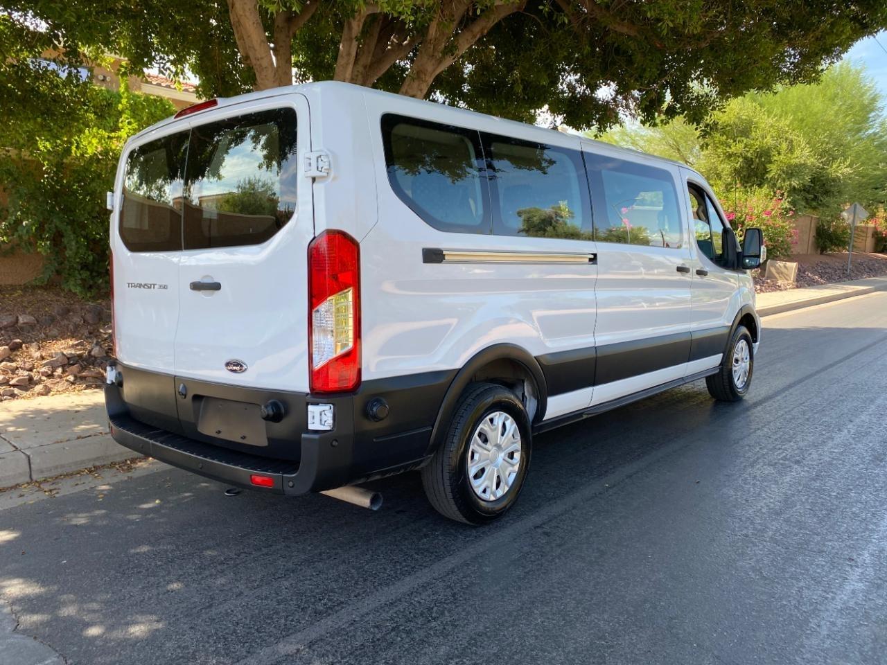 Ford Transit 350 Wagon Low Roof XLT w/Sliding Pass. 148-in. WB 2024