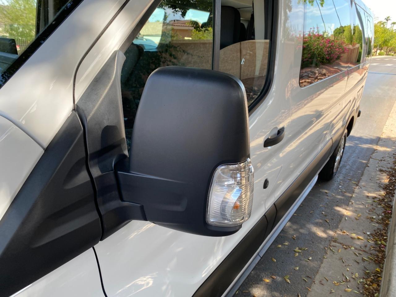 Ford Transit 350 Wagon Low Roof XLT w/Sliding Pass. 148-in. WB 2024