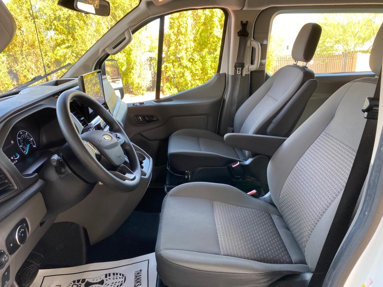 Ford Transit 350 Wagon Low Roof XLT w/Sliding Pass. 148-in. WB 2024