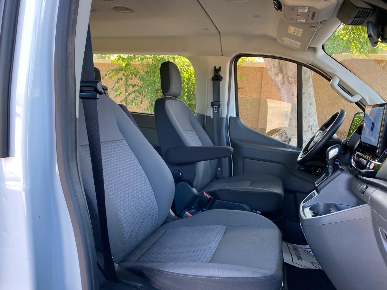 Ford Transit 350 Wagon Low Roof XLT w/Sliding Pass. 148-in. WB 2024