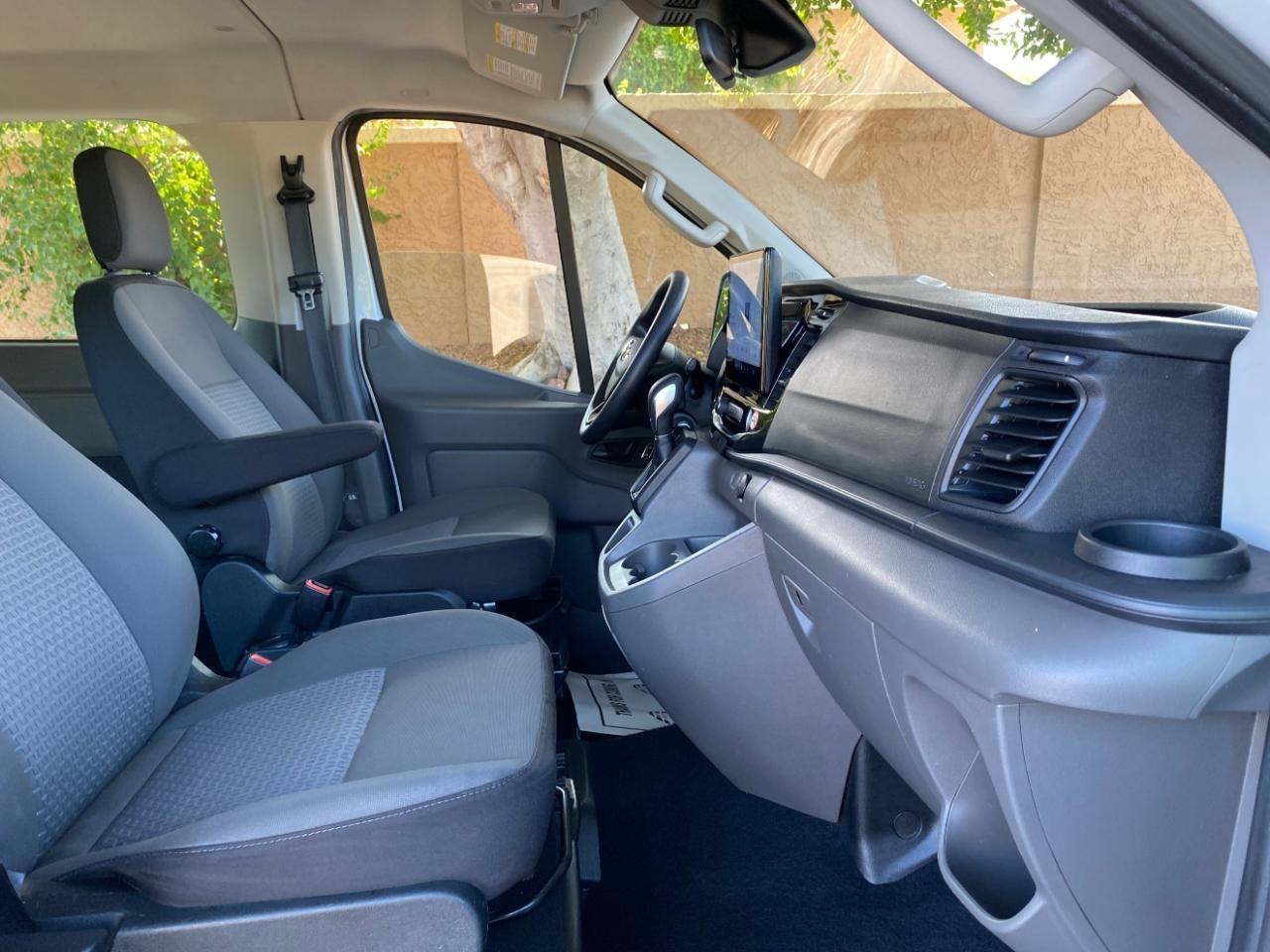 Ford Transit 350 Wagon Low Roof XLT w/Sliding Pass. 148-in. WB 2024