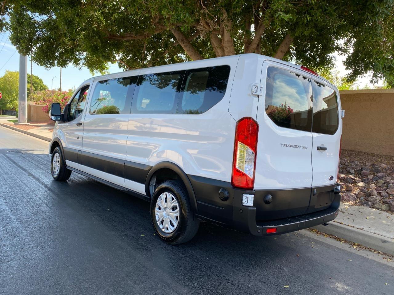 Ford Transit 350 Wagon Low Roof XLT w/Sliding Pass. 148-in. WB 2024