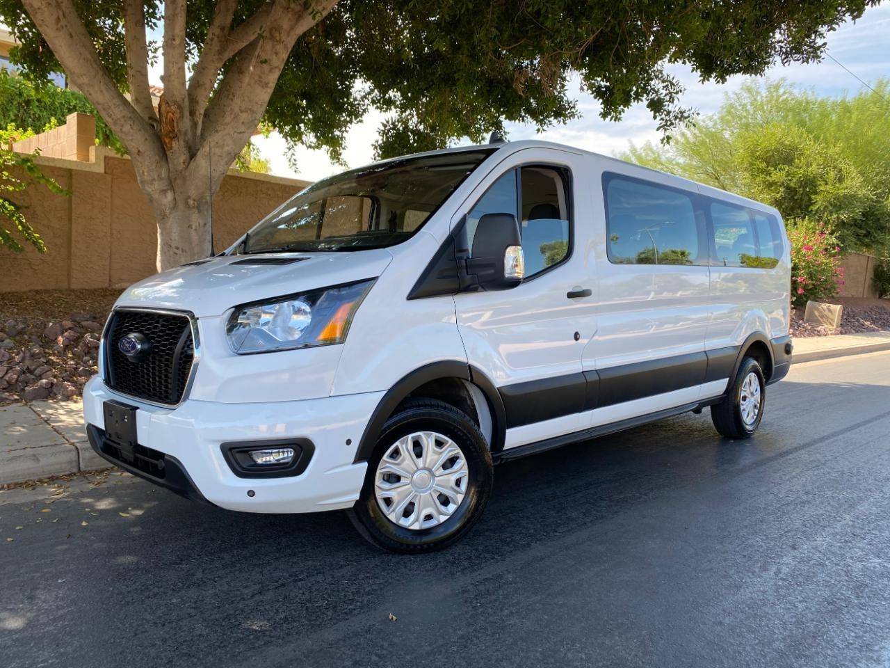 Ford Transit 350 Wagon Low Roof XLT w/Sliding Pass. 148-in. WB 2024