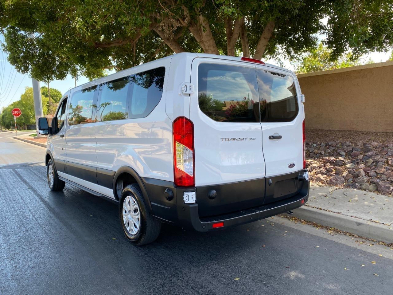 Ford Transit 350 Wagon Low Roof XLT w/Sliding Pass. 148-in. WB 2024