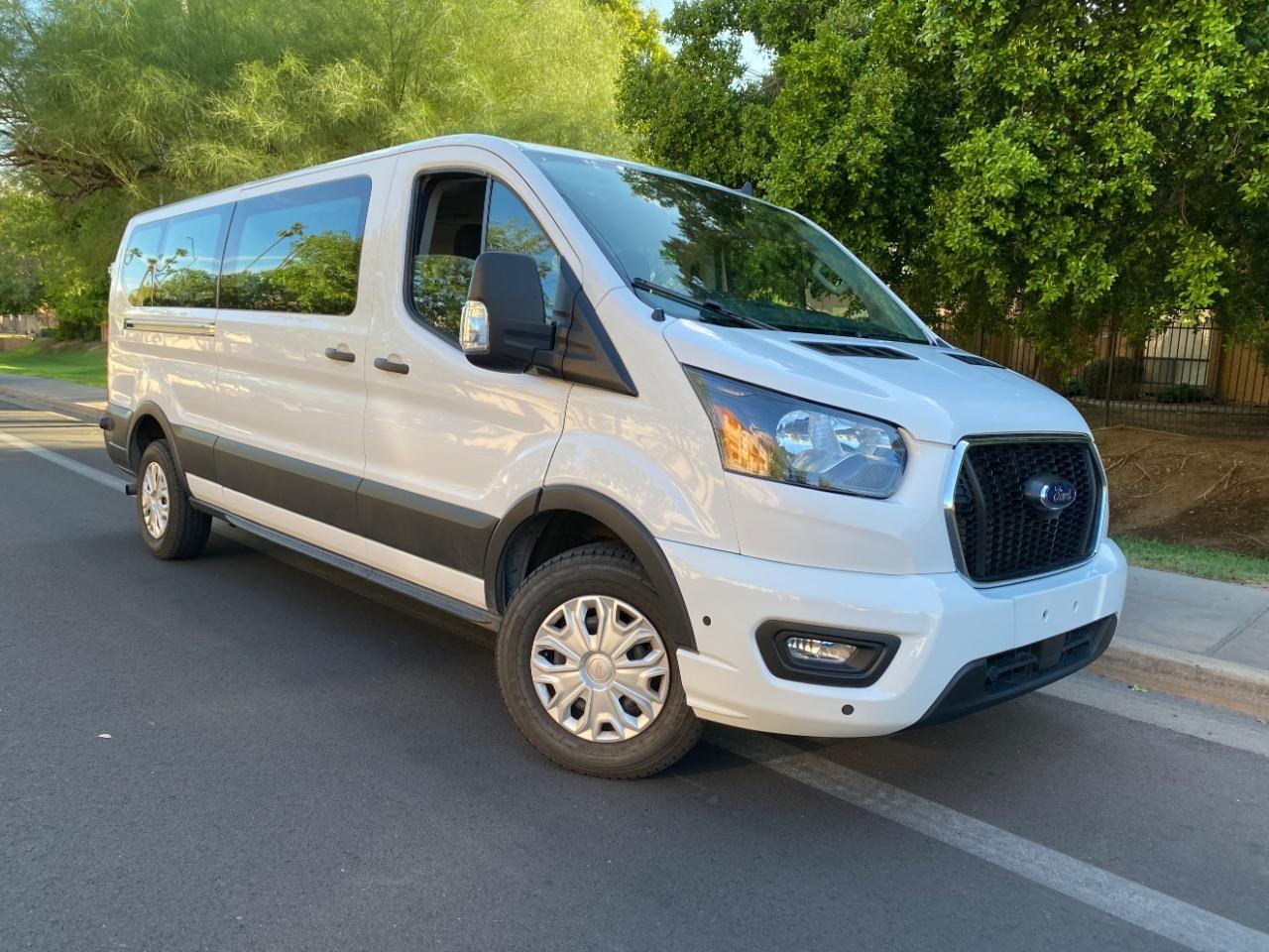 Ford Transit 350 Wagon Low Roof XLT w/Sliding Pass. 148-in. WB 2024
