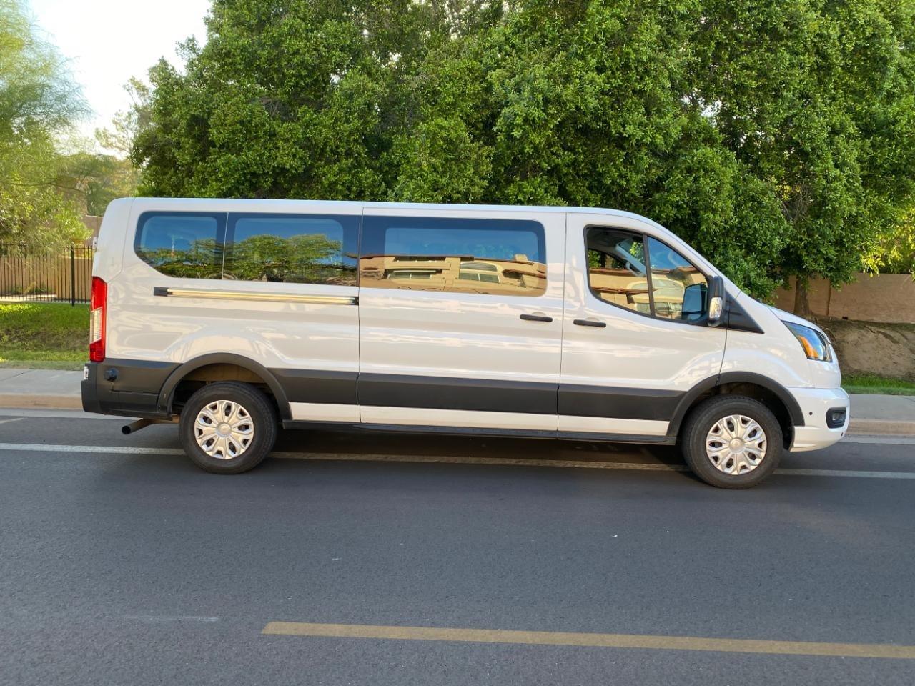 Ford Transit 350 Wagon Low Roof XLT w/Sliding Pass. 148-in. WB 2024