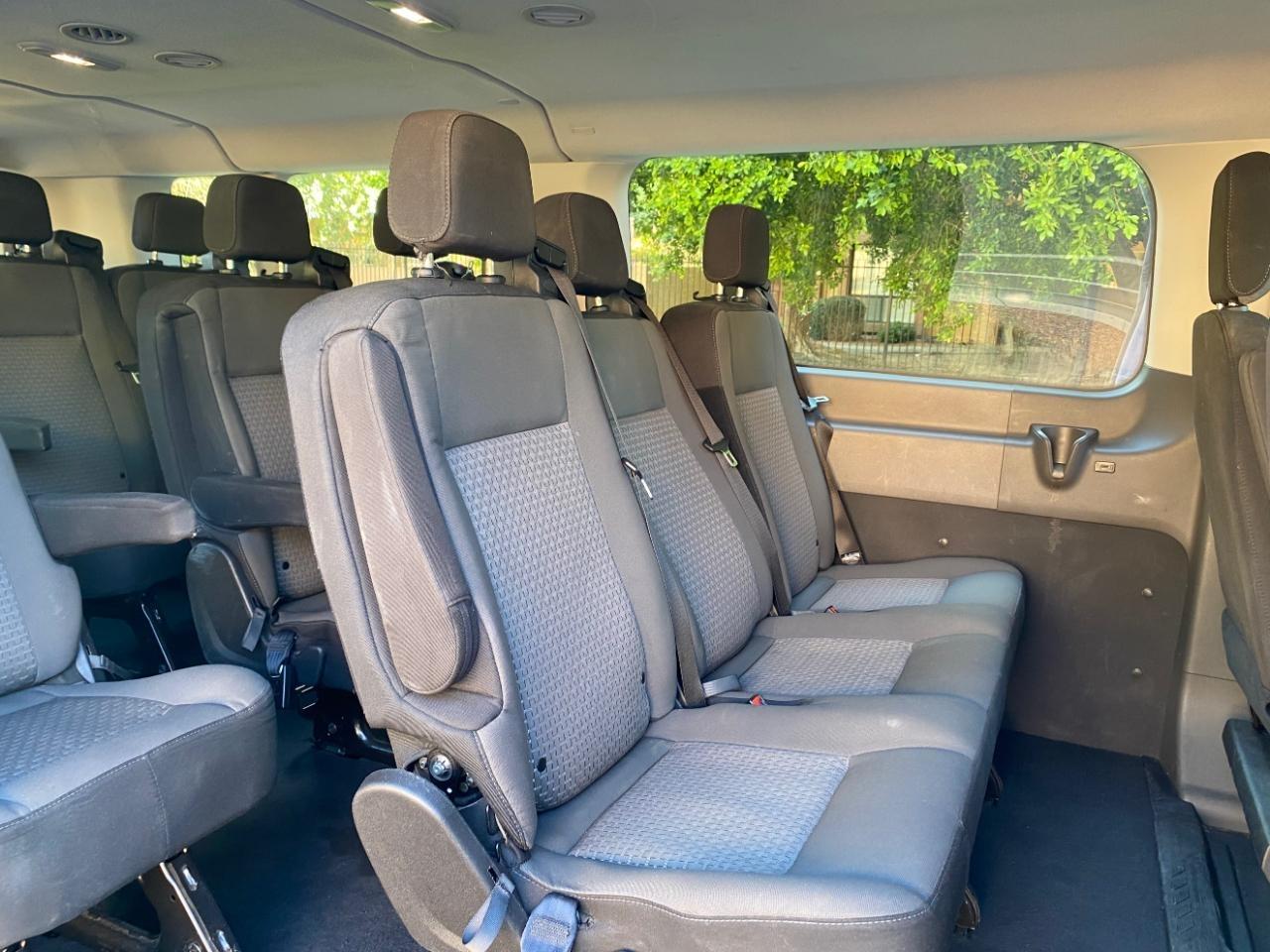 Ford Transit 350 Wagon Low Roof XLT w/Sliding Pass. 148-in. WB 2024