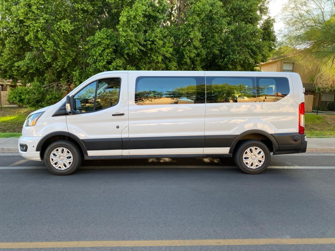 Ford Transit 350 Wagon Low Roof XLT w/Sliding Pass. 148-in. WB 2024