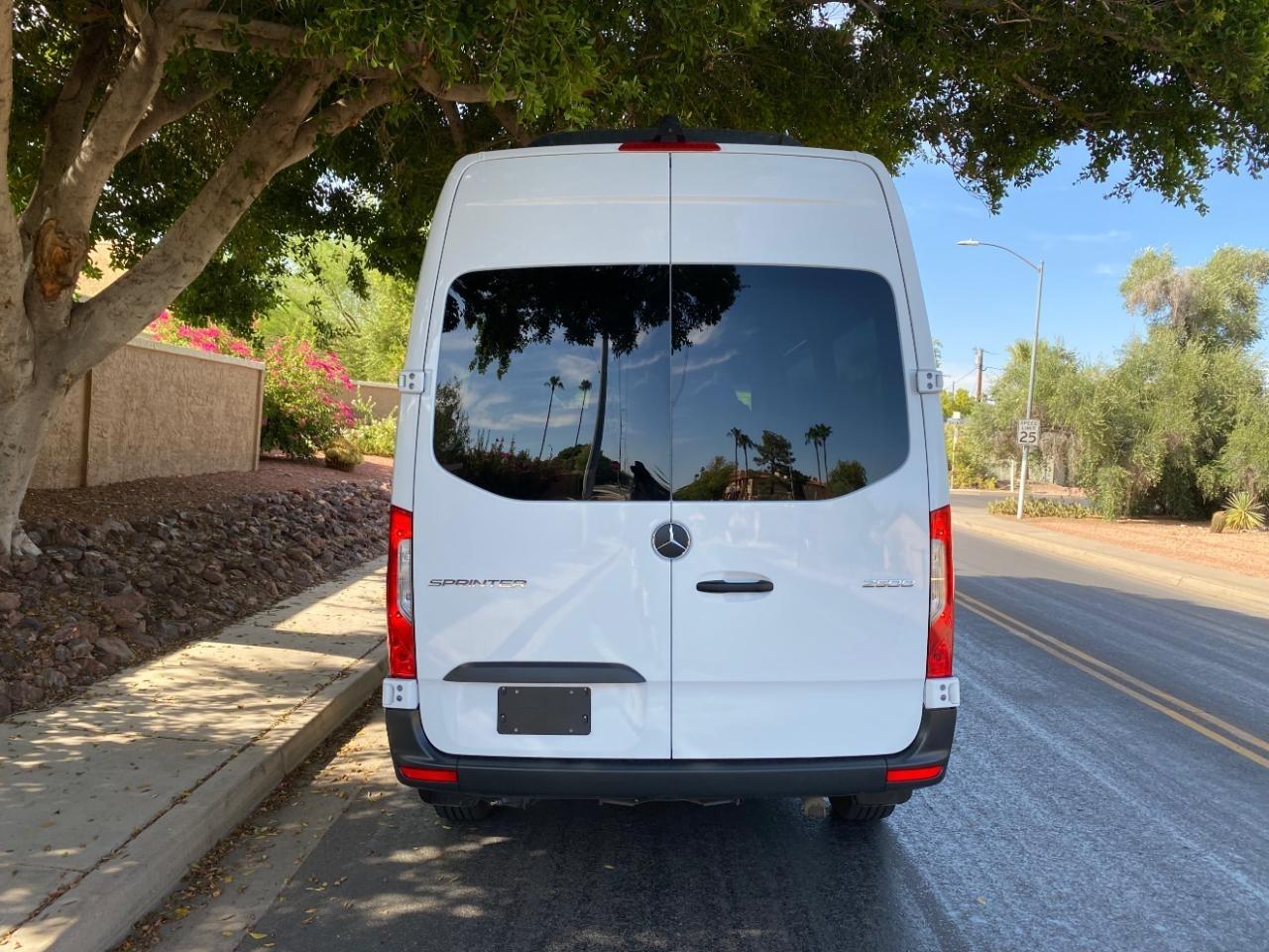 Mercedes-Benz Sprinter 2500 2025