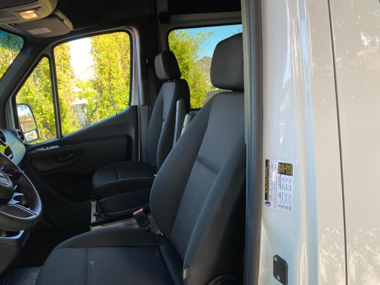 Mercedes-Benz Sprinter 2500 2025