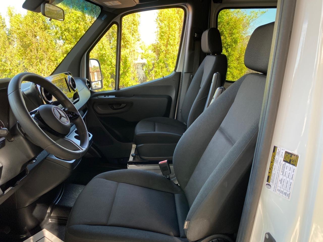 Mercedes-Benz Sprinter 2500 2025