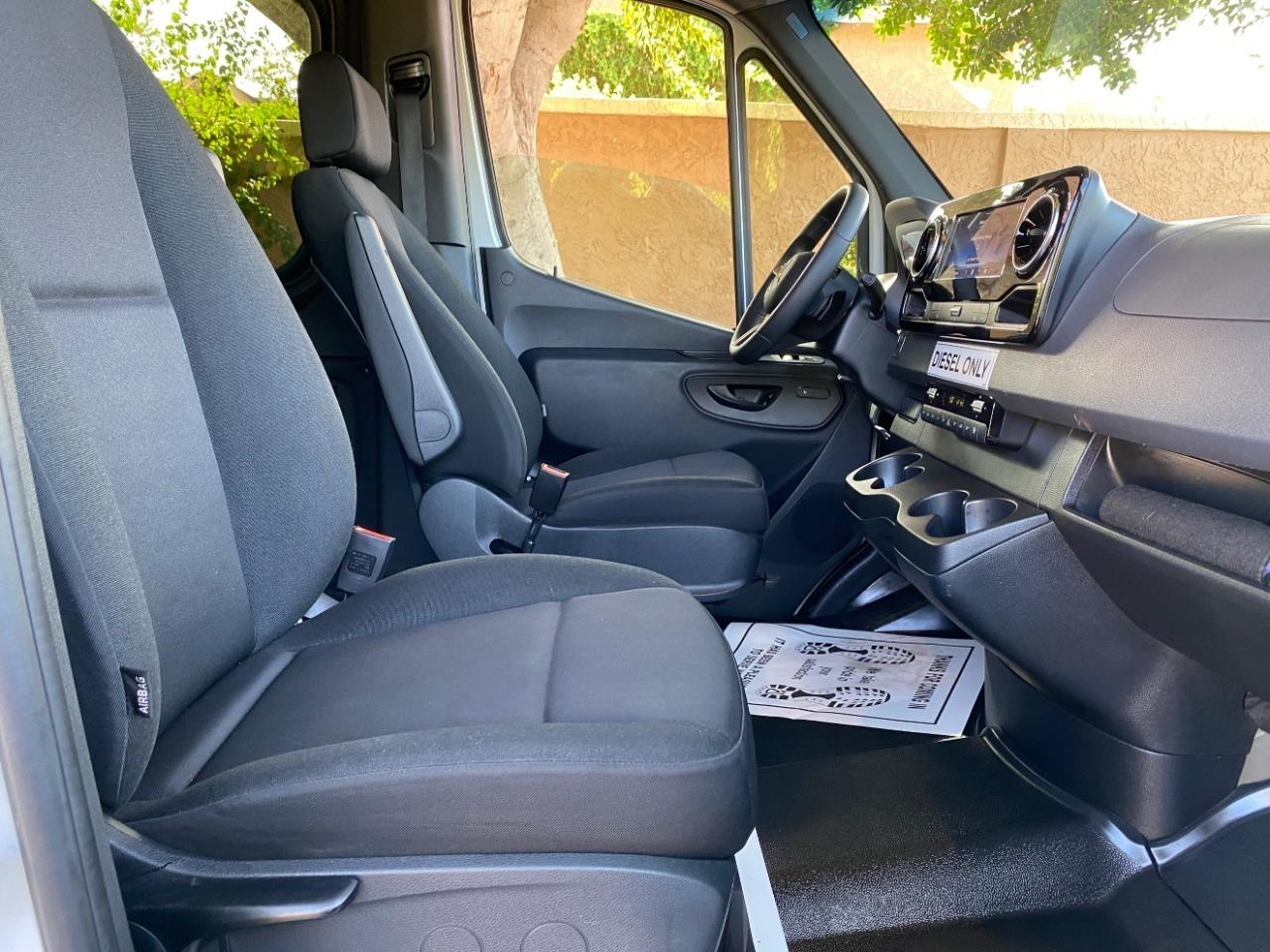 Mercedes-Benz Sprinter 2500 2025
