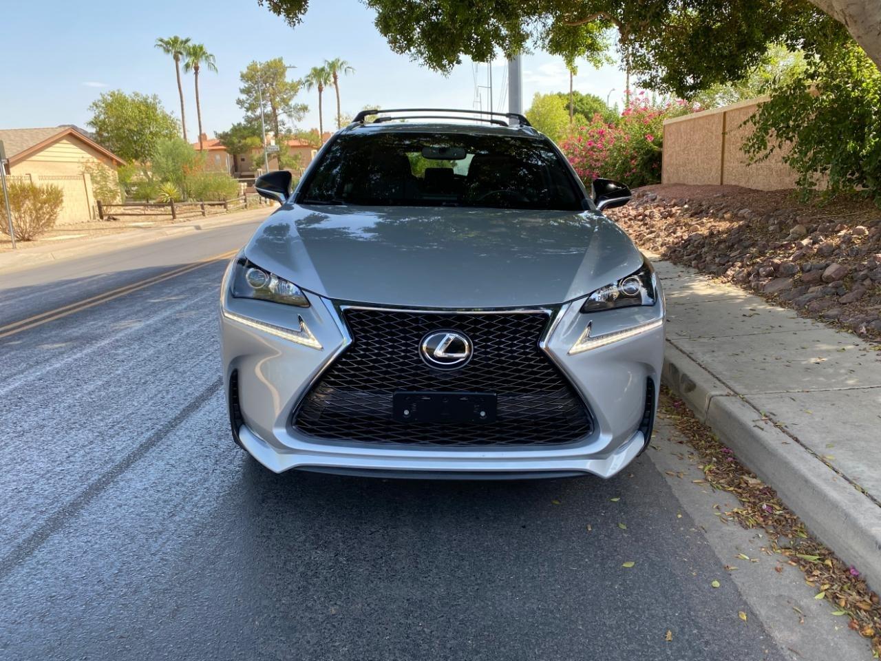 Lexus NX 200t FWD 2017