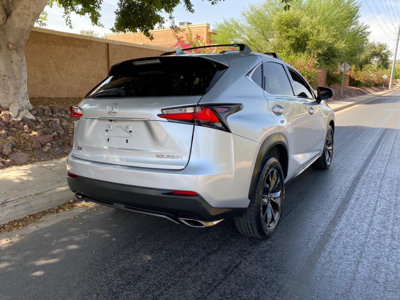 Lexus NX 200t FWD 2017